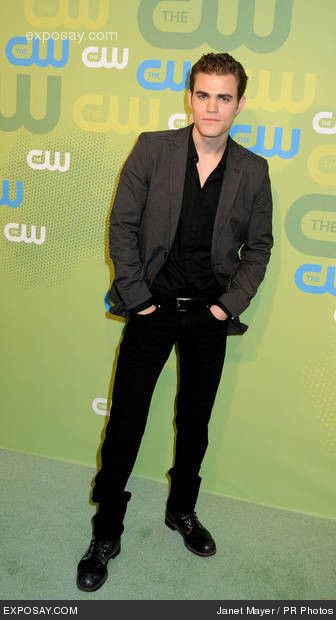 paul-wesley-2009-cw-upfront-presentation-1a9z9h.jpg